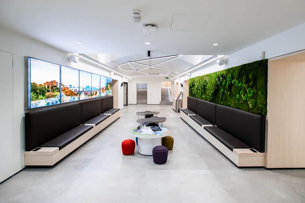 Huawei Barcelona flagship store Telecom